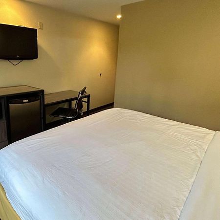 Travelodge By Wyndham Arlington/Dallas Area Esterno foto