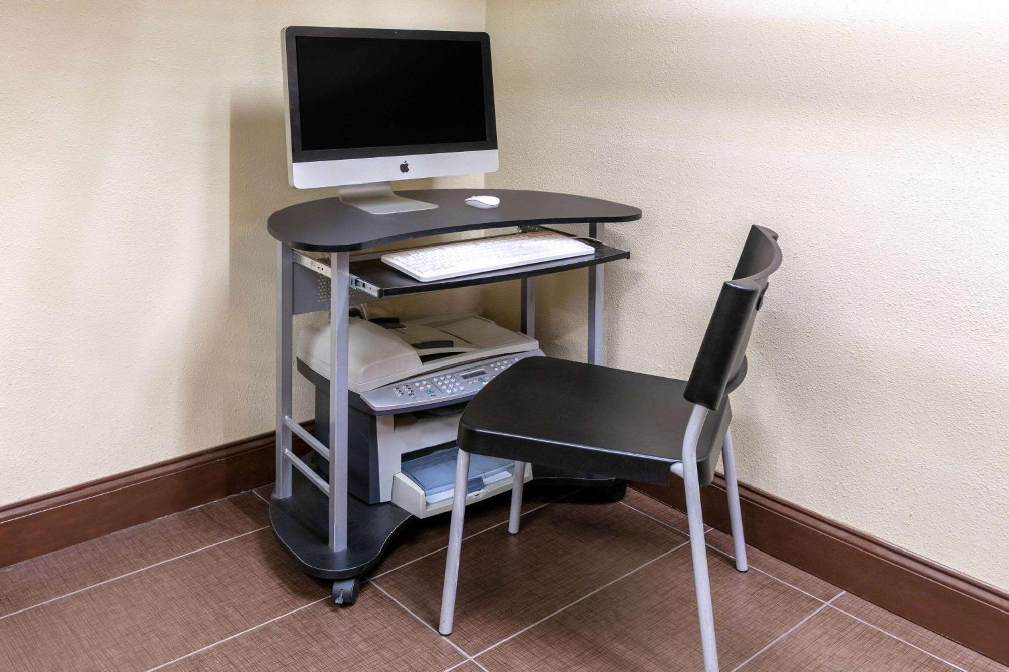 Travelodge By Wyndham Arlington/Dallas Area Esterno foto