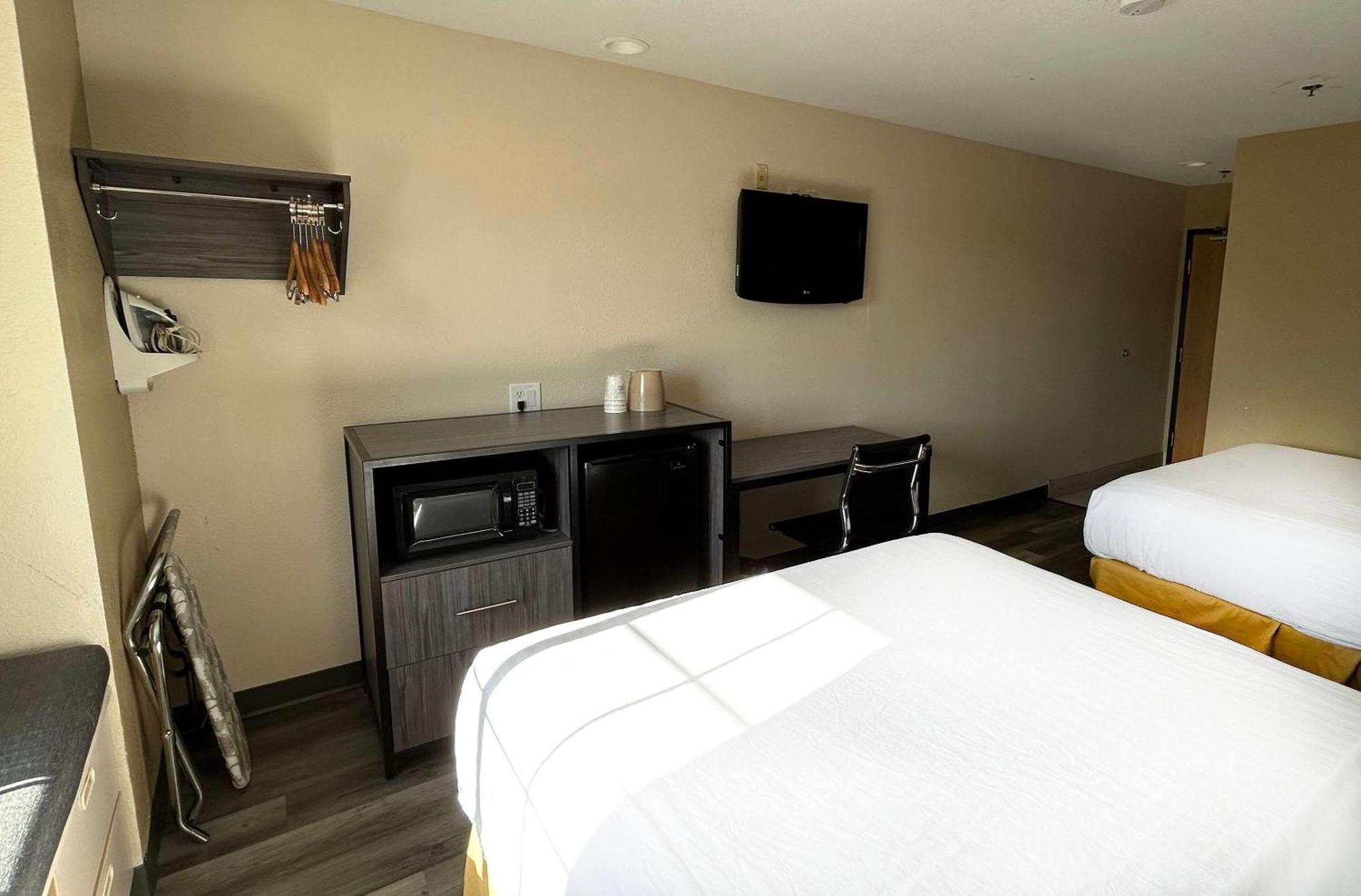 Travelodge By Wyndham Arlington/Dallas Area Esterno foto