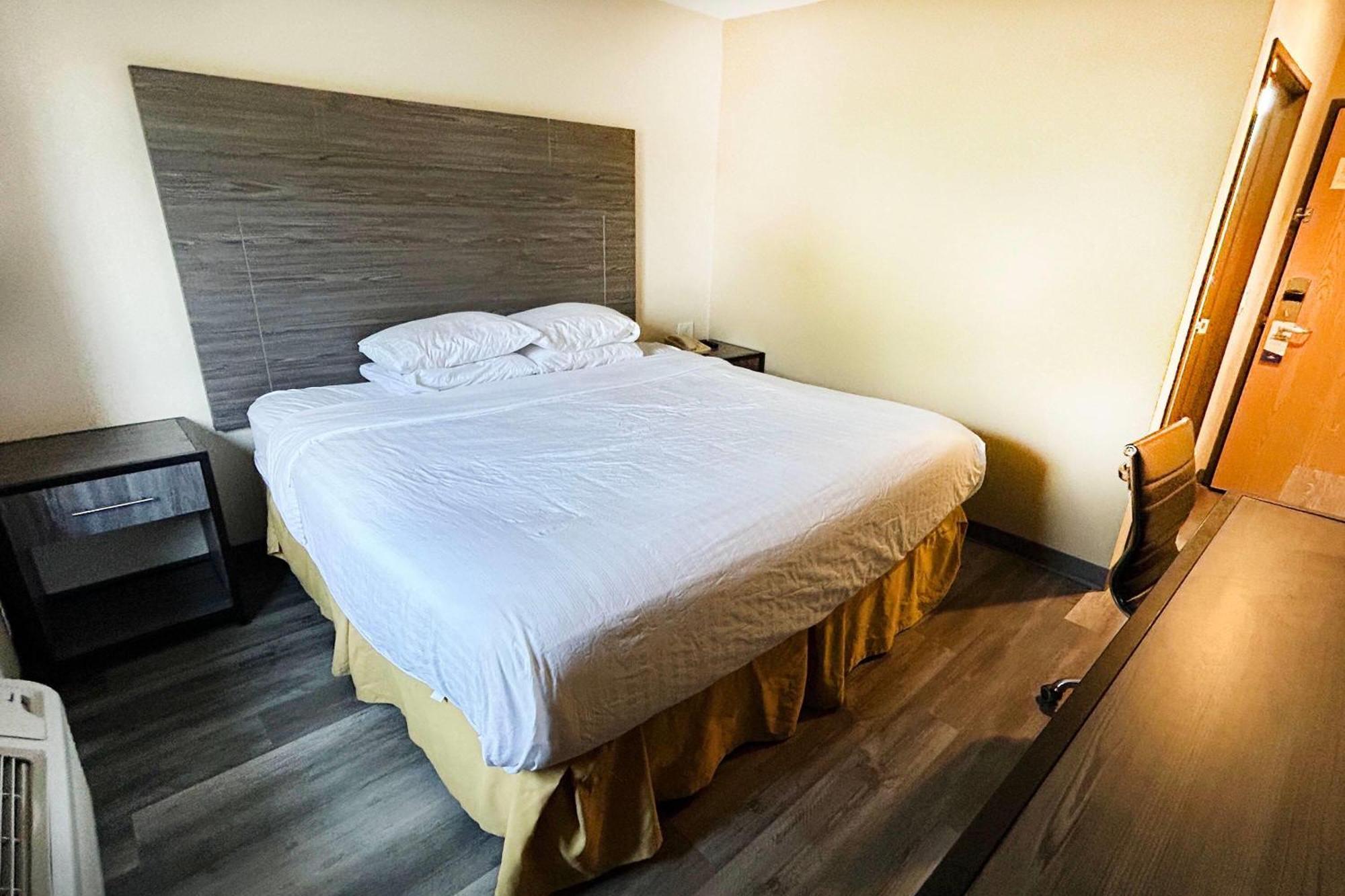 Travelodge By Wyndham Arlington/Dallas Area Esterno foto